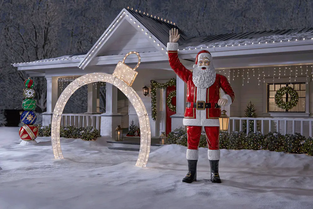 The 10 Best Outdoor Christmas Decorations of 2023: Deck the Outdoors in Festive Splendor!